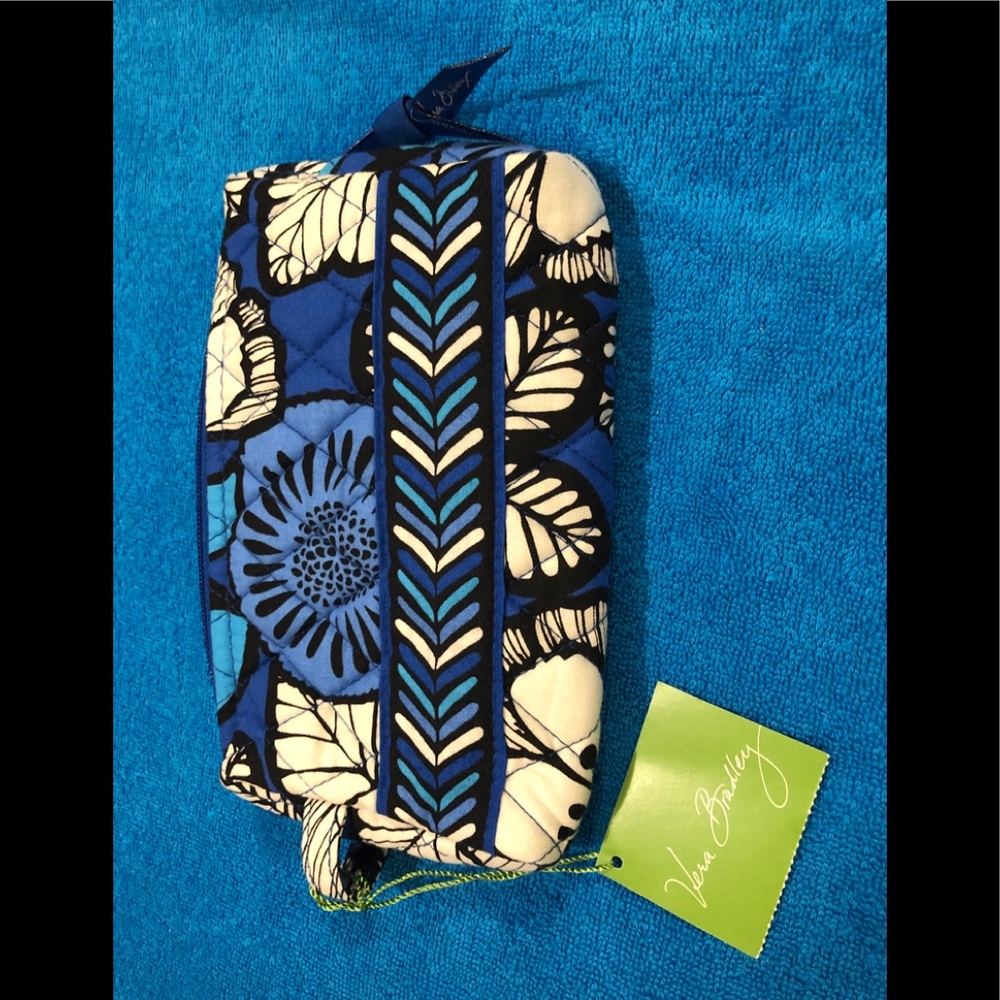 Vera Bradley NWT small cosmetic bag